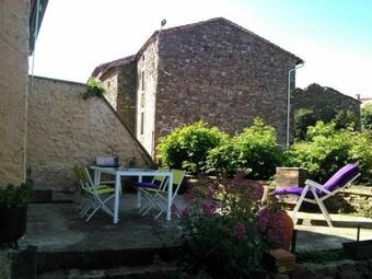 G�te Saint-privat-du-dragon, 4 Pi�ces, 6 Personnes - Fr-1-582-31