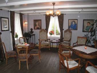 Fru Haugans Hotel