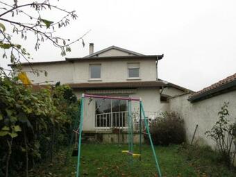 G�te Tramoyes, 3 Pi�ces, 4 Personnes - Fr-1-493-256