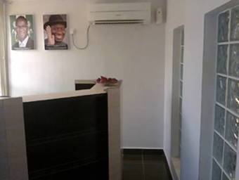 Hotel Swiss Cottage Suites