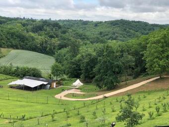 G�tes Meubl�s Des Garrigues