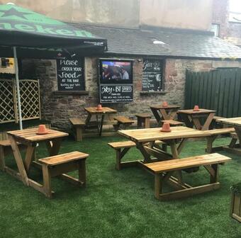 Posada Crown And Cushion Appleby