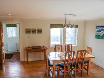 Holiday Home Lachlan Cottage