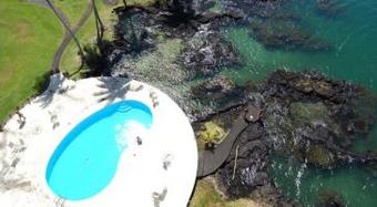 Hotel Naniloa Volcanoes Resort