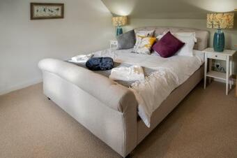 High Whitecleugh Cottage