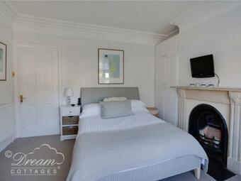 Charlton House, Portland