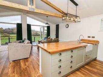 Sycamore Lodge
