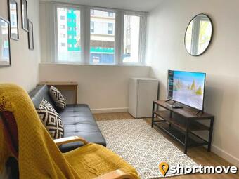 Apartamento Shortmove - All Your Own, Central, Uni, Train Station, Kitchen, Wifi