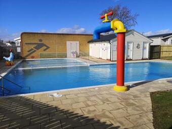 Apartamento Whitstable Caravan - 5 Minutes Away From The Beach