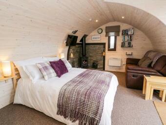 Cabin 1, St. Asaph