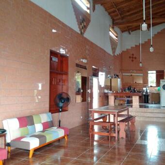 Hostal Villa Pistaches