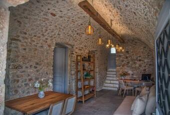 Ippola Boutique Hotel