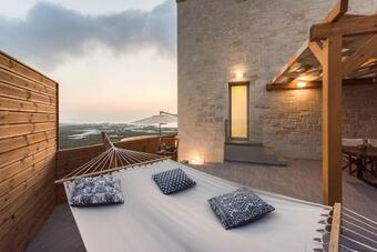 Kavousi Villa Sleeps 12 With Pool Air Con And Wifi