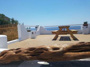 Giourgas Studios & Apartments