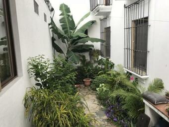Casita Escondida