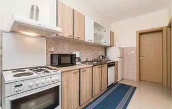 Two-bedroom Apartment In Bresca