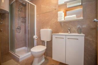 Rustic-holiday Home Vani With Tavern, Near Porec