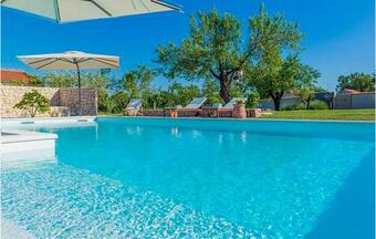 Nice Home In Prkos W/ Outdoor Swimming Pool, Sauna And 5 Bedrooms