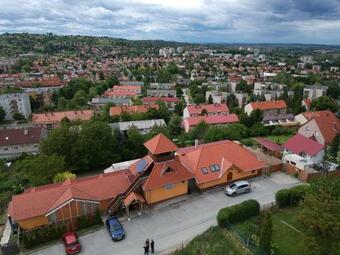 Bed & Breakfast J�nkahegyi Gyuri Cs�rda �s Panzi�