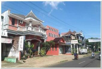 Hotel Niqira Homestay Troso