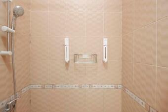 Hostal Reddoorz @ Permata Sari Karawaci