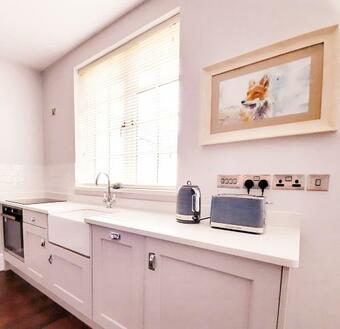 The Pine Tree Cottage Of Warren Lodge Boutique Cottages