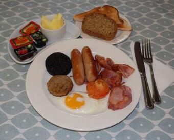 Hostal Waterside Guesthouse