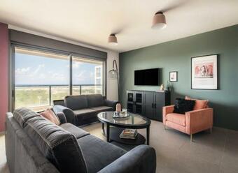 Apartamento Stunning 4bd Apt W/ Balcony, Parking & Sea Views By Sea N' Rent