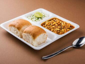 Hotel Oyo 48017 Shubham Residency