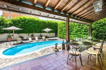 Casa Con Piscina Tra Borgo E Campagna