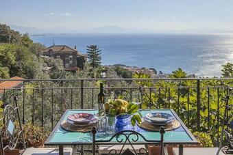 Vietri Sul Mare Villa Sleeps 2 Pool Air Con