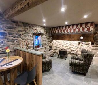 Hostal Au Coeur Du Village