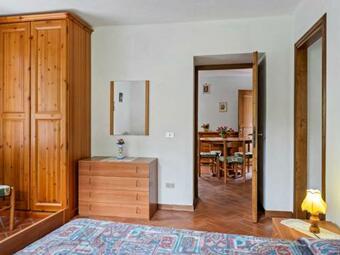 Sun-kissed Farmhouse In Fosciandora With Swimming Pool