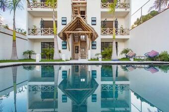 Hotel Punta Mita Surf Lodge