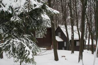 Lodge Dar�zshegyi Apartmanh�z