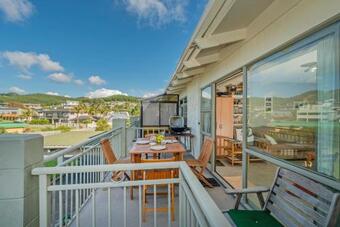 Sea Views Apartment - Onemana Apartment