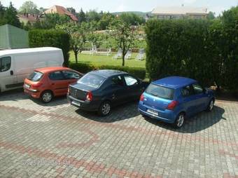 Hollik Apartmanh�z