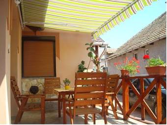 Hostal T�mea Vend�gh�z