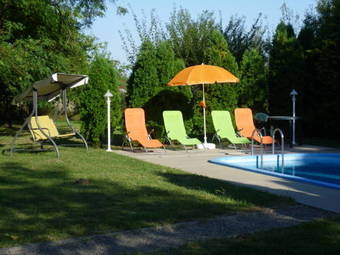 Frank� Tanya Vend�gh�z