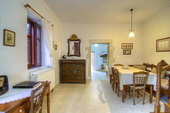 Villa Nikolaos