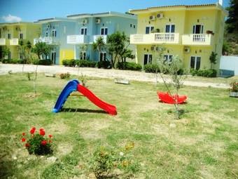 Meraki Apartments And Studios