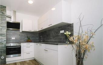 Stunning Apartment In Bled W/ Outdoor Swimming Pool, Wifi And Outdoor Swimming Pool