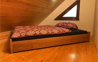 Beautiful Home In Crni Vrh Nad Idrijo W/ Wifi And 3 Bedrooms