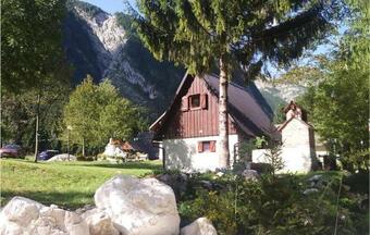 Awesome Home In Soca W/ 1 Bedrooms