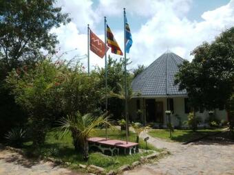 White Castle Hotel Arua