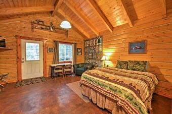 Quaint Seward Studio Cabin On Scenic Salmon Creek!