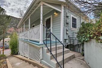 Charming Home With Balcony, Walk To Main Street