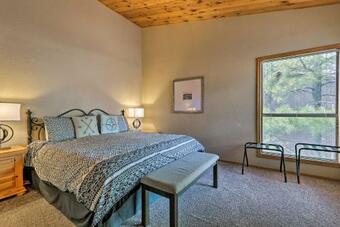 Luxe Pinetop Escape With Deck Less Than 1 Mi To Golf Course!
