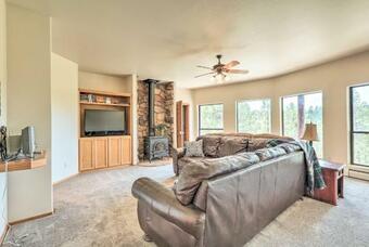 Secluded Heber Cabin With Valley Views And Deck!