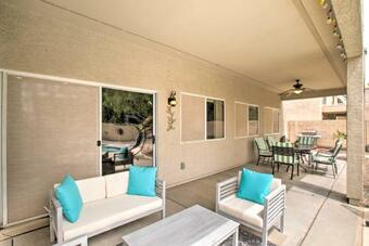 Spacious Goodyear Retreat - Walk To Wigwam!